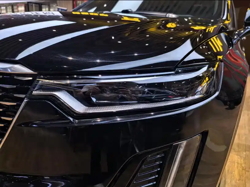 Cadillac XT6 2021 — фото 23