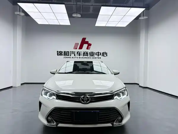 Toyota Camry 2015