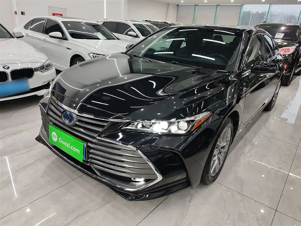 Toyota Avalon 2021 — фото 1