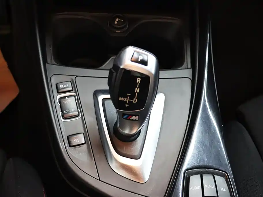 BMW 1 Series 2014 — фото 13