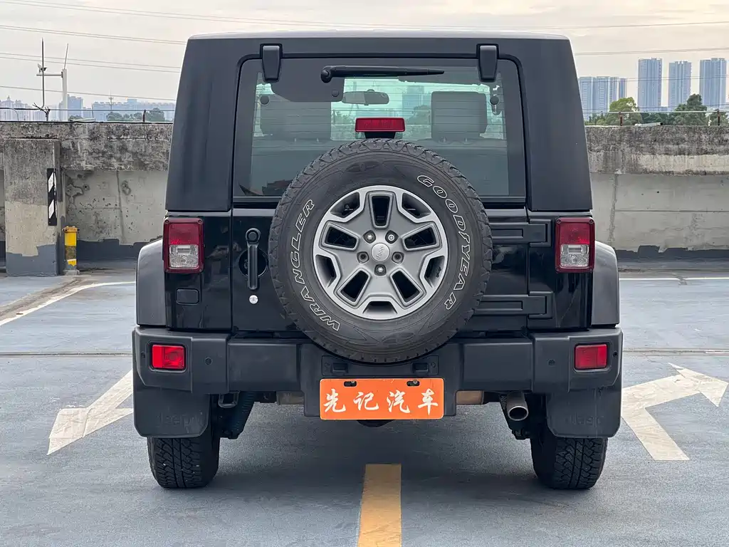 Jeep Wrangler 2011