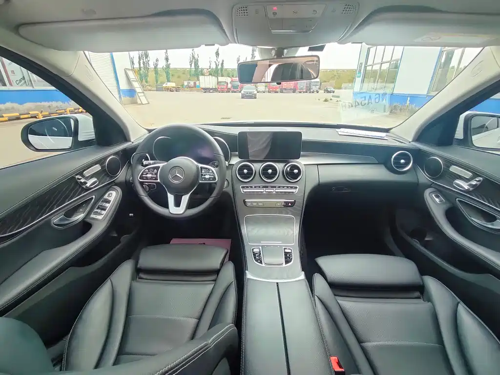 Mercedes-Benz C-Class 2019
