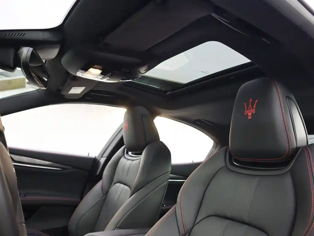 Maserati Ghibli — фото 9