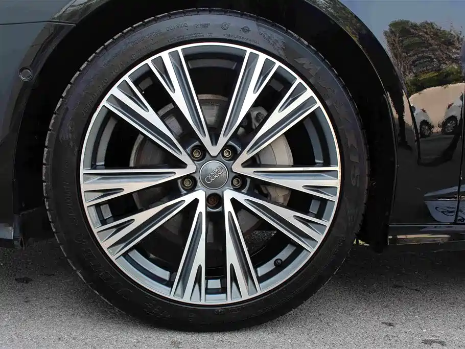 Audi A6L 2022 — фото 13