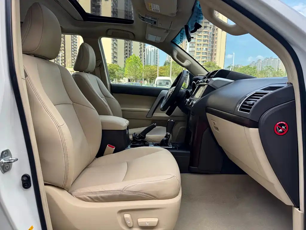 Toyota Prado 2015 — фото 4