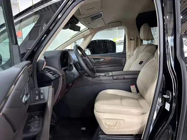 Toyota Vellfire 2023
