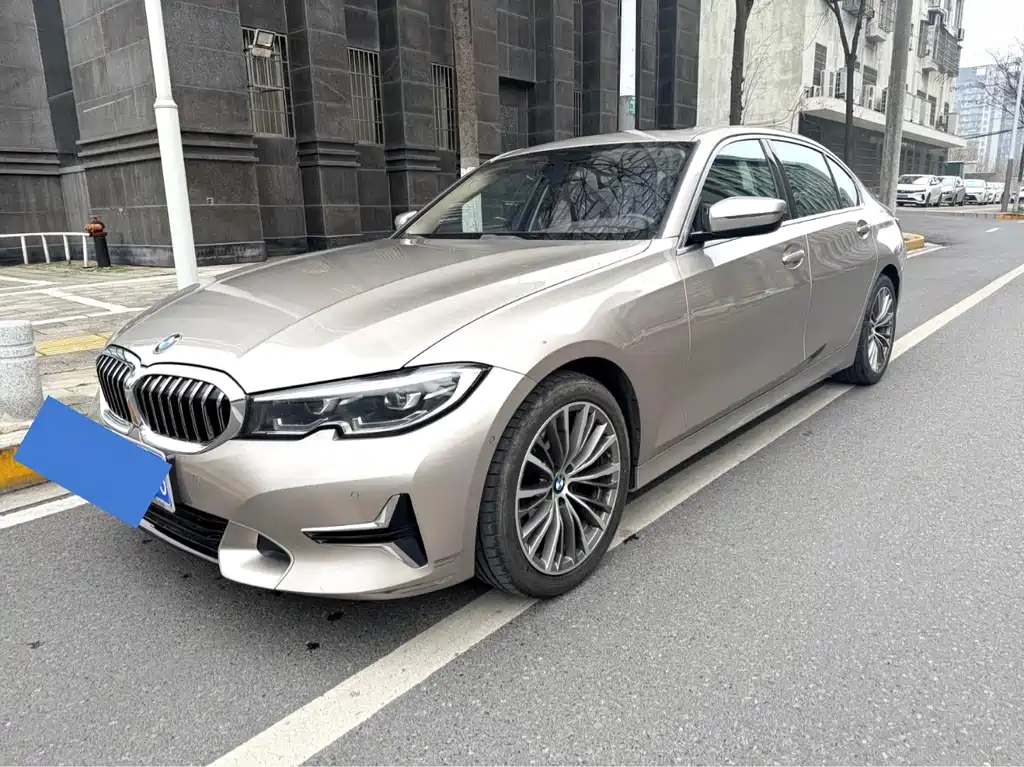 BMW 3 Series 2019 — фото 1