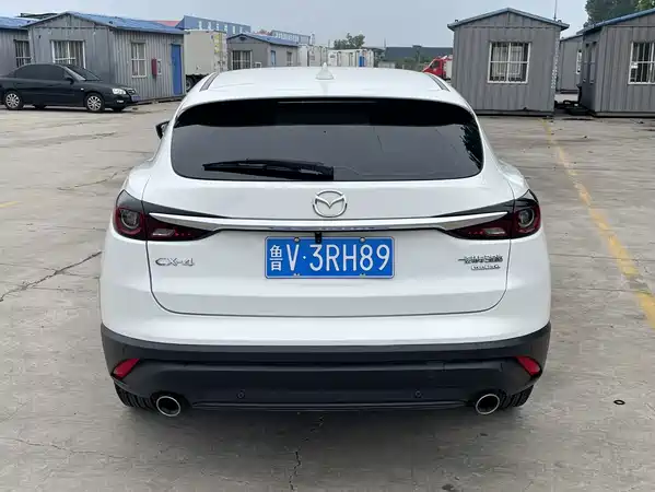 Mazda CX-4 2023