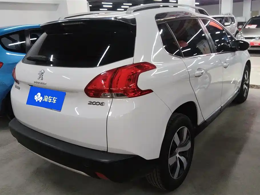 Peugeot 2008 2015