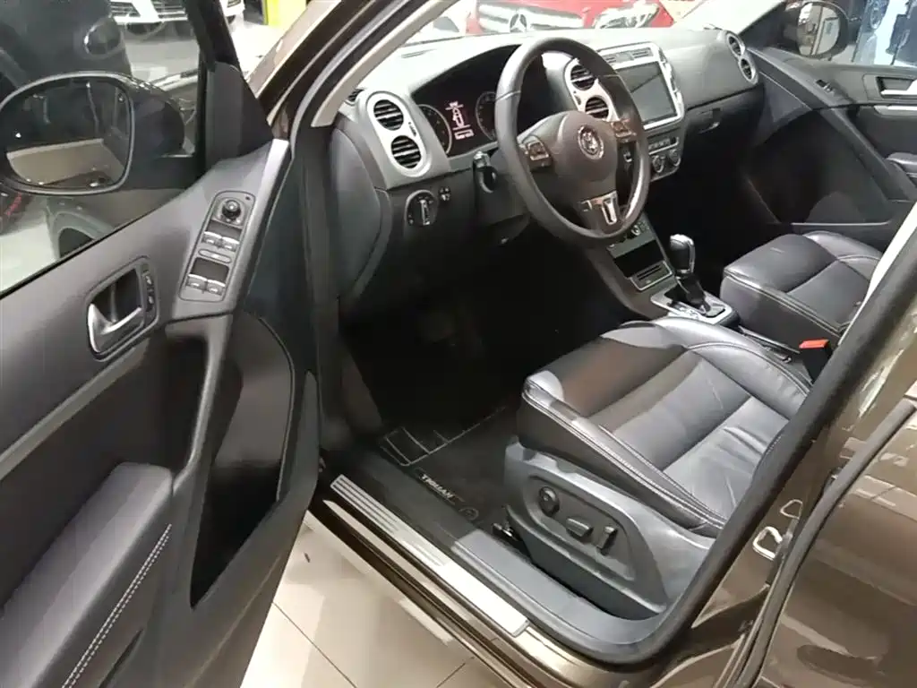 Volkswagen Tiguan 2017 — фото 16