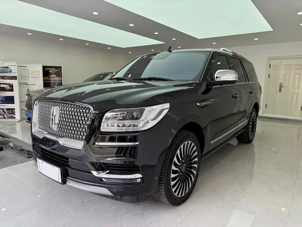 Lincoln Navigator 2020 — фото 1
