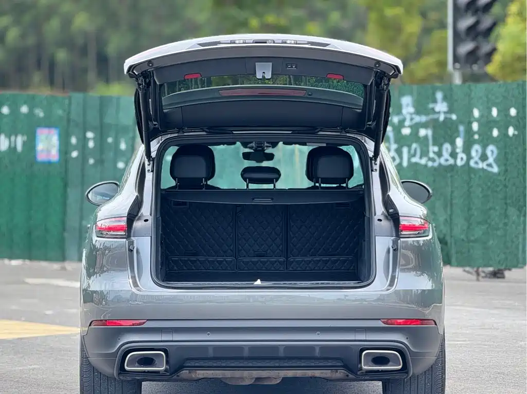 Porsche Cayenne 2021 — фото 21