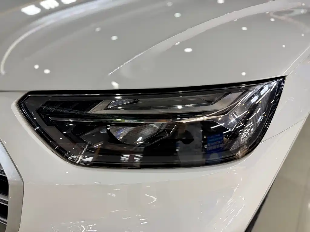 Audi Q5L 2023