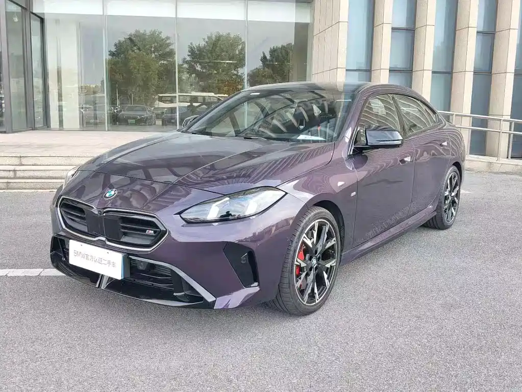 BMW M235L 2025