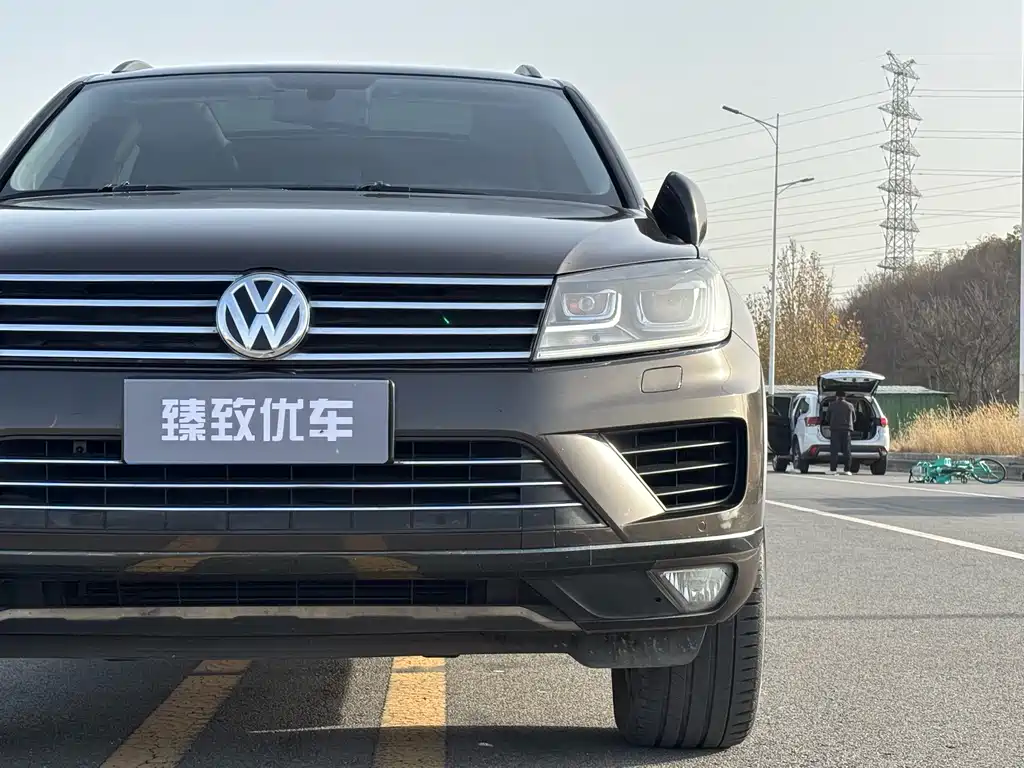 Volkswagen Touareg 2016 — фото 28