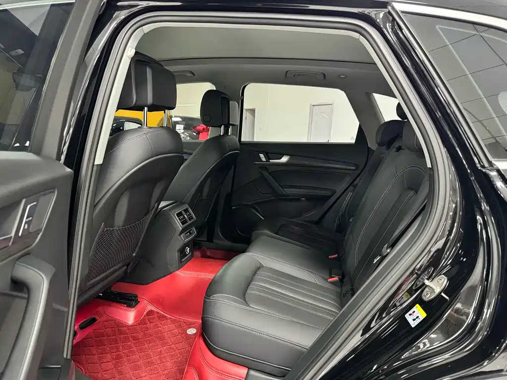Audi Q5L 2023