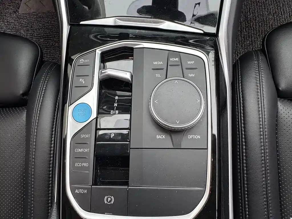 BMW i3 2024 — фото 10