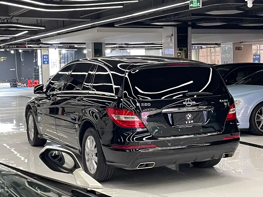 Mercedes-Benz R-Class 2017 — фото 5