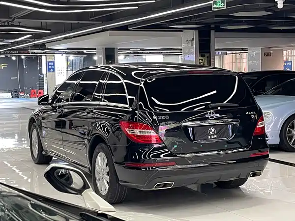 Mercedes-Benz R-Class 2017