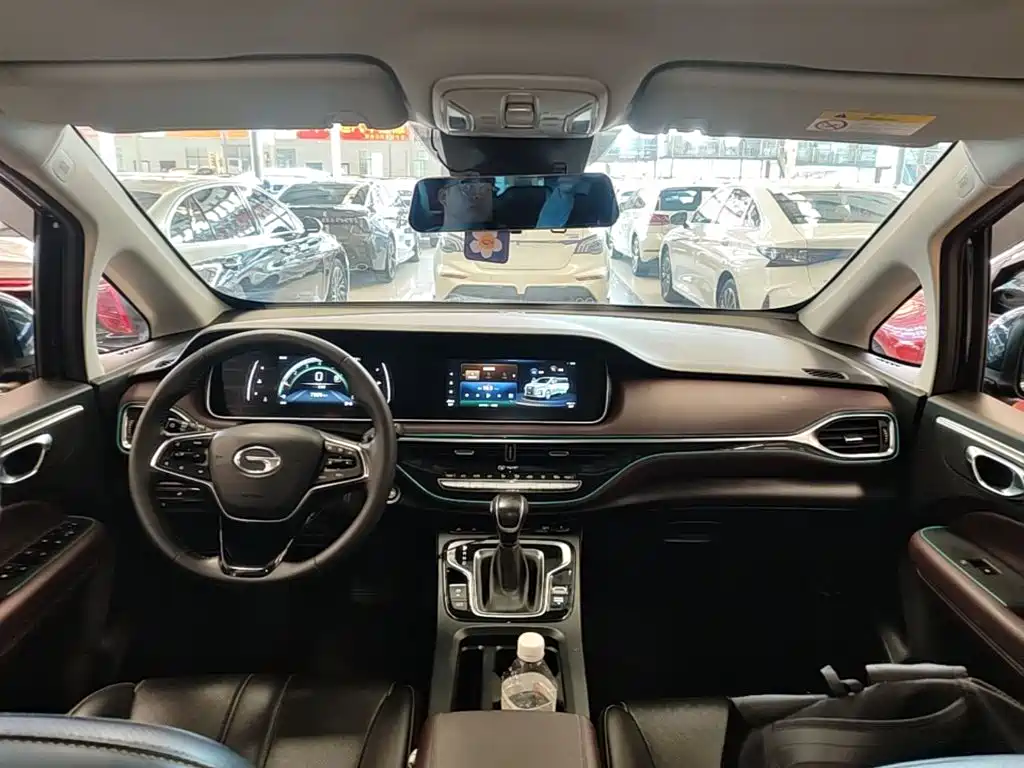 GAC Motor Trumpchi M6 2022 — фото 10