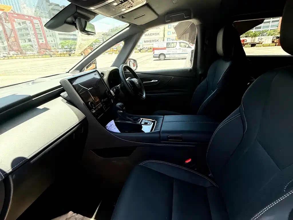 Toyota Alphard 2025 — фото 16