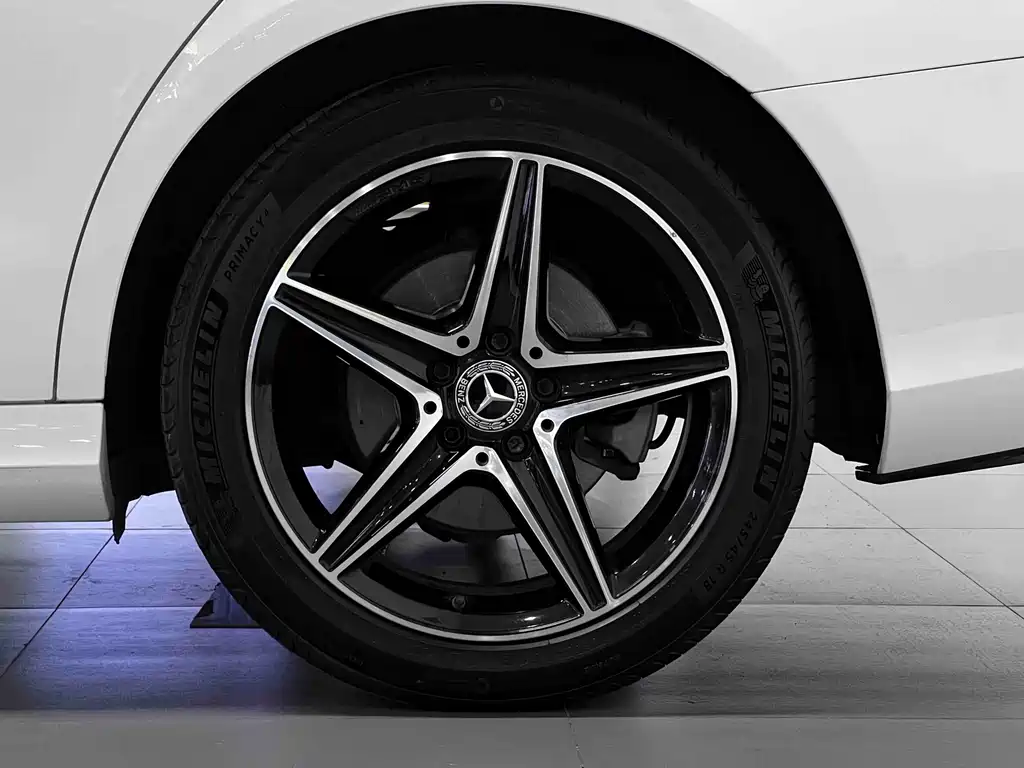 Mercedes-Benz E-Class 2020 — фото 12