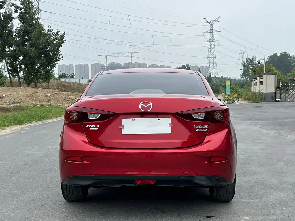 Mazda 3 Axela 2019