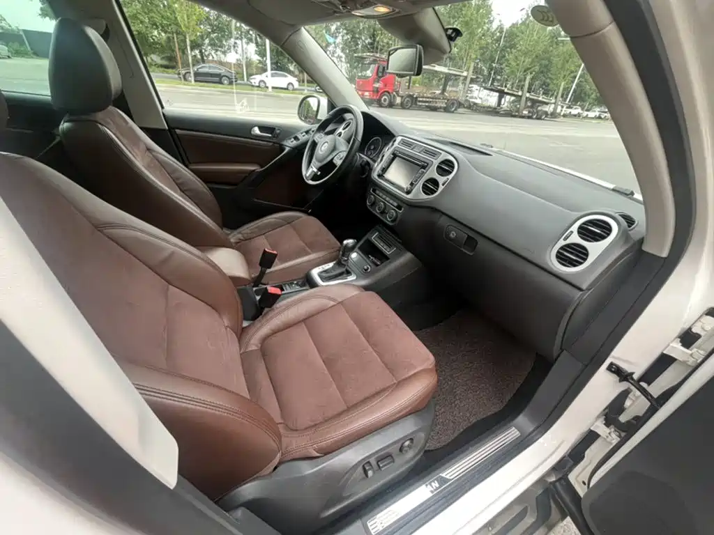 Volkswagen Tiguan 2015