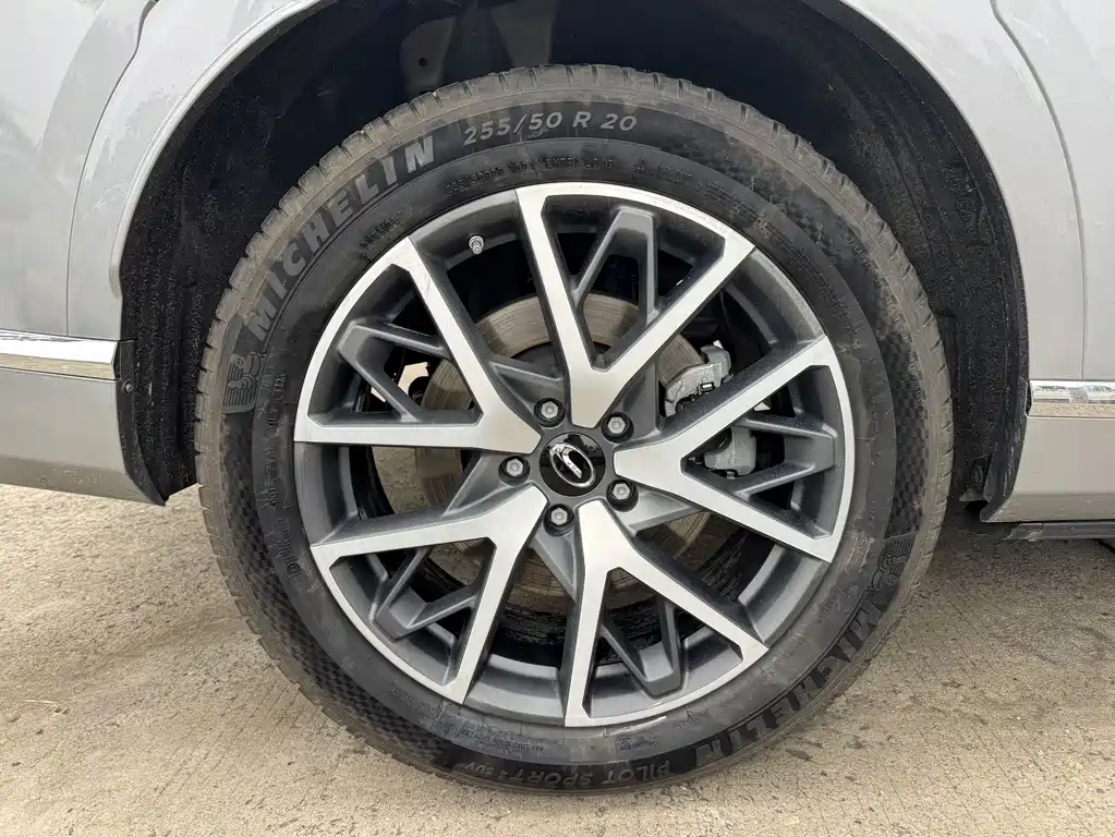 GAC Motor Trumpchi GS8 2023 — фото 13