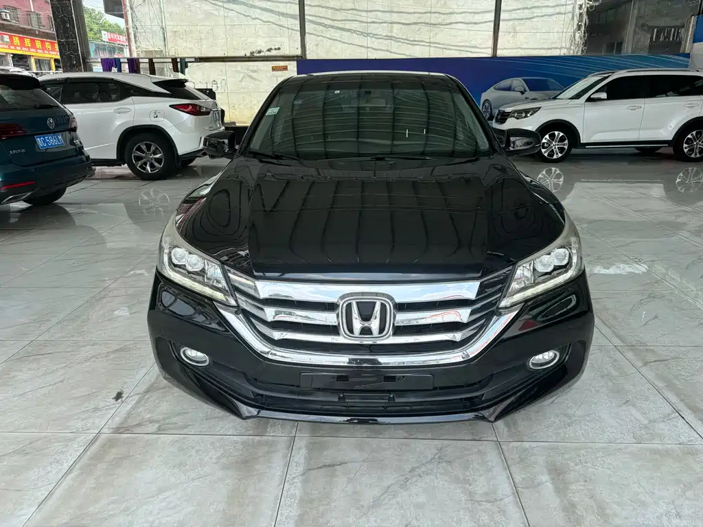 Honda Accord 2014 — фото 2