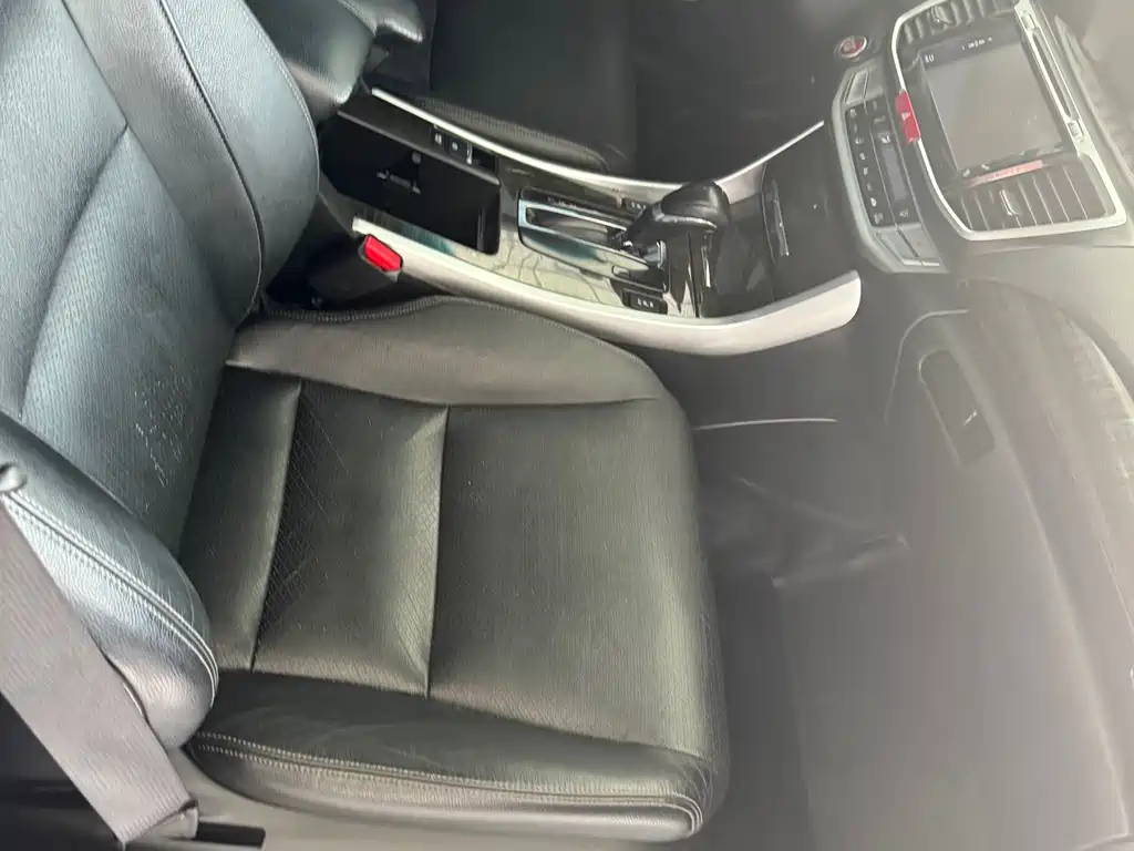 Honda Accord 2014 — фото 10