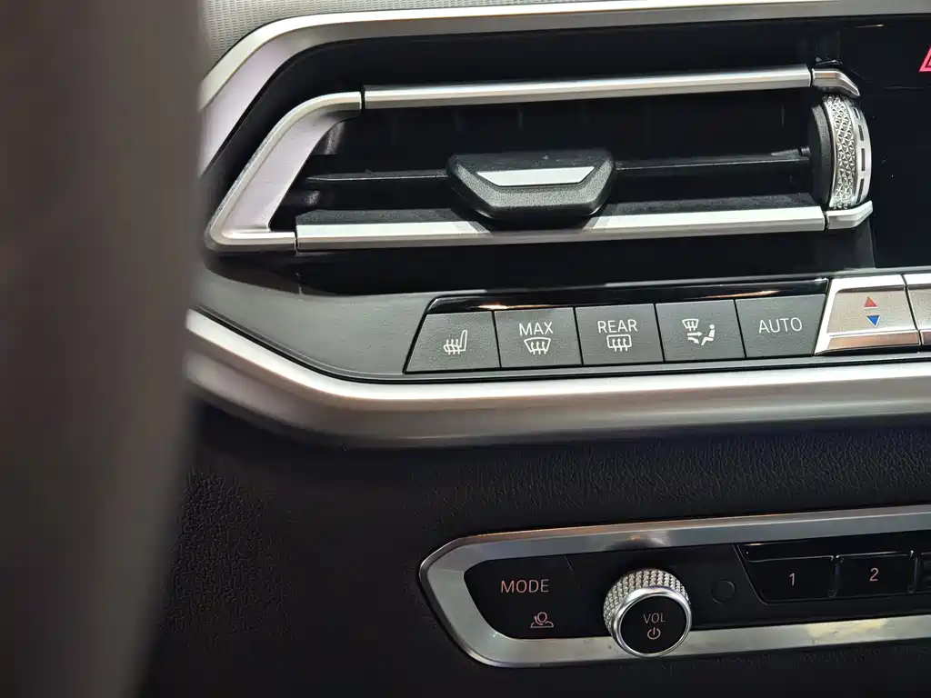 BMW X6 2021 — фото 13