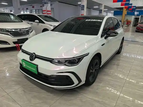 Volkswagen Golf 2024