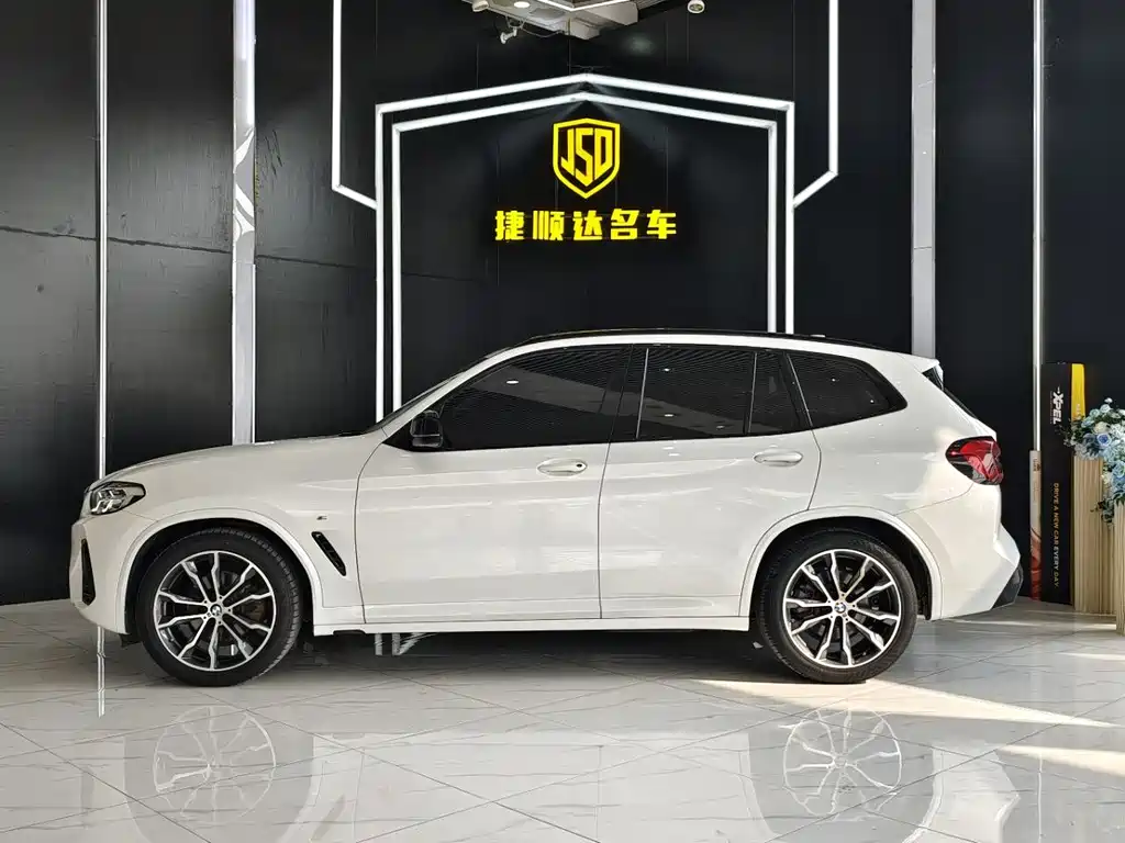 BMW X3 2021