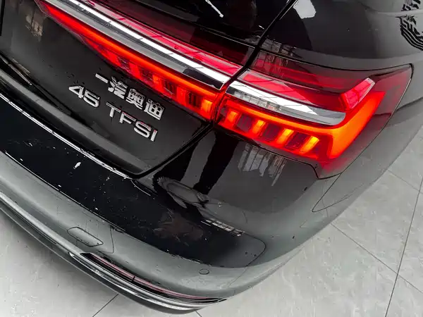 Audi A6L 2022