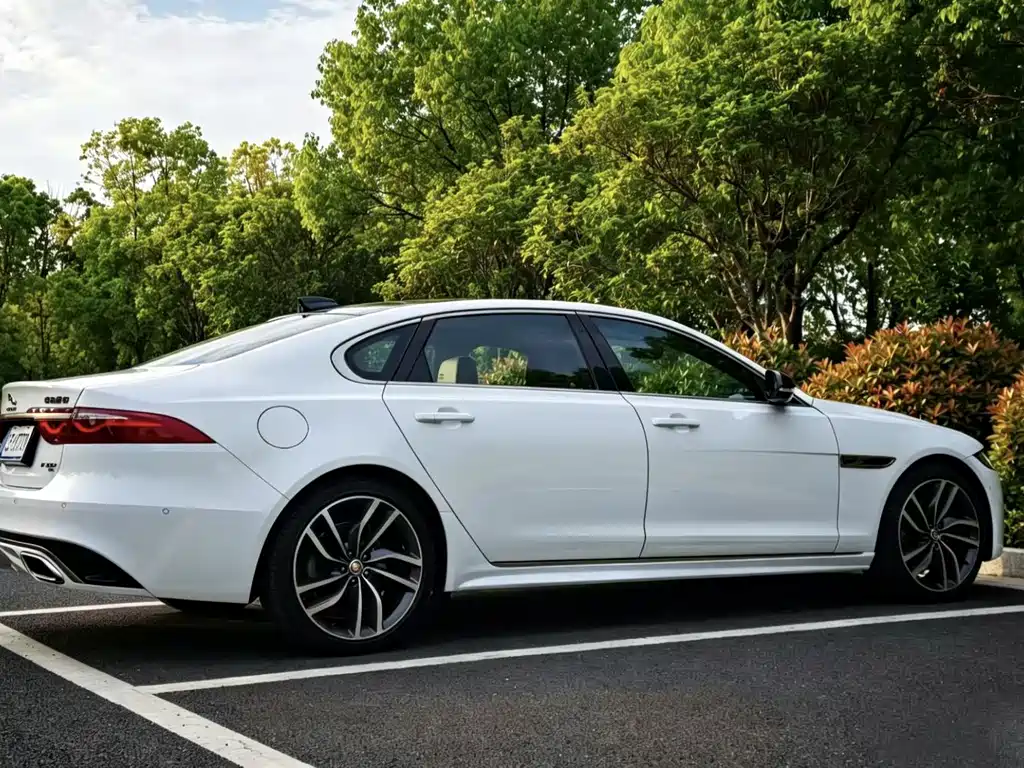 Jaguar XFL 2024