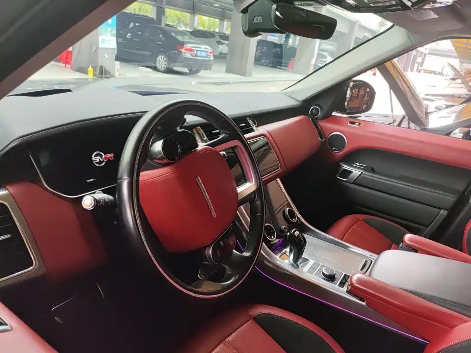 Land Rover Sport 2021