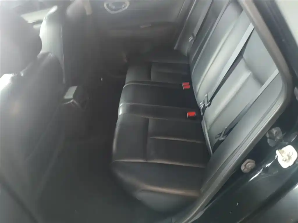 Nissan Sylphy 2018 — фото 17