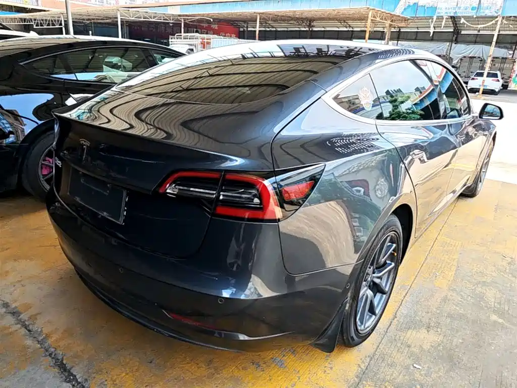 Tesla Model 3 2019 — фото 7