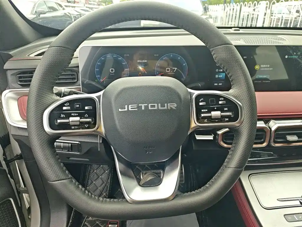 Jetour X70 PLUS 2023 — фото 11