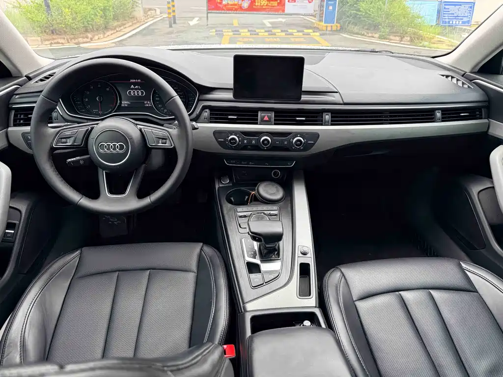 Audi A4L 2018 — фото 6