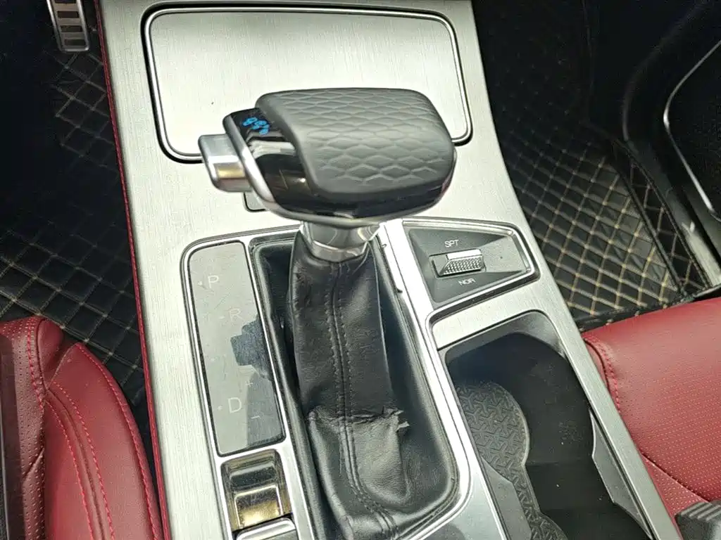 Jetour X70 PLUS 2023 — фото 14