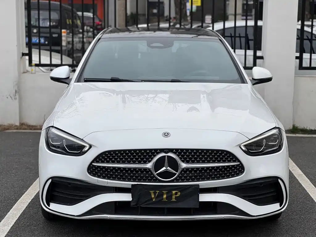 Mercedes-Benz C-Class 2025