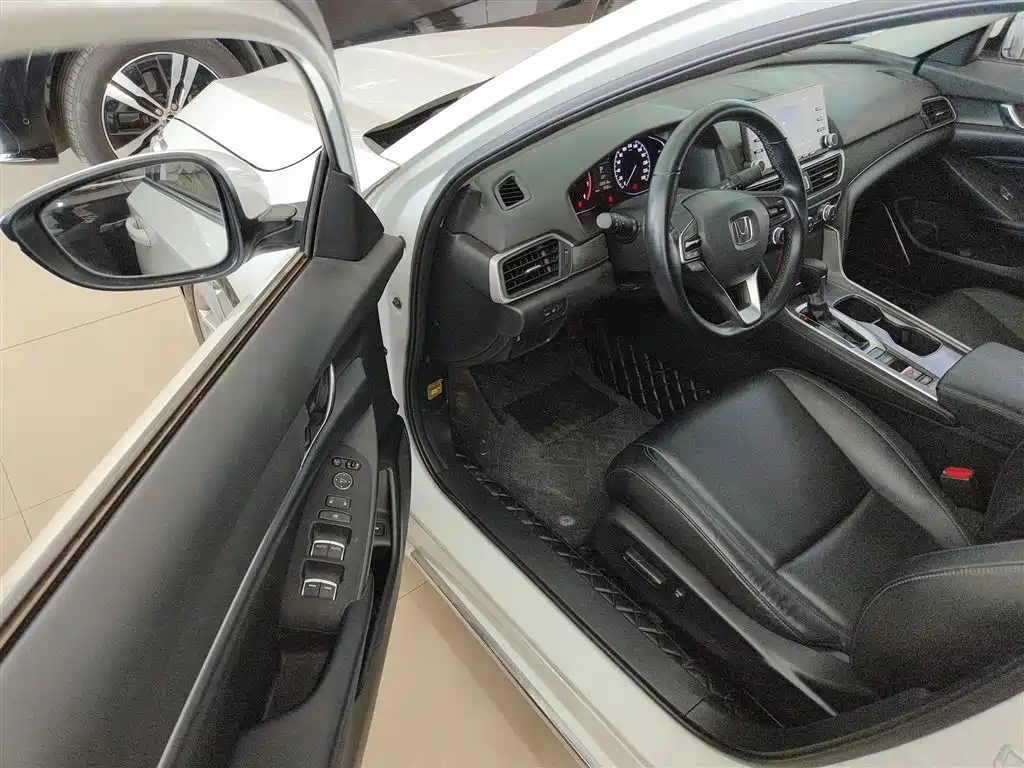 Honda Accord 2021 — фото 16