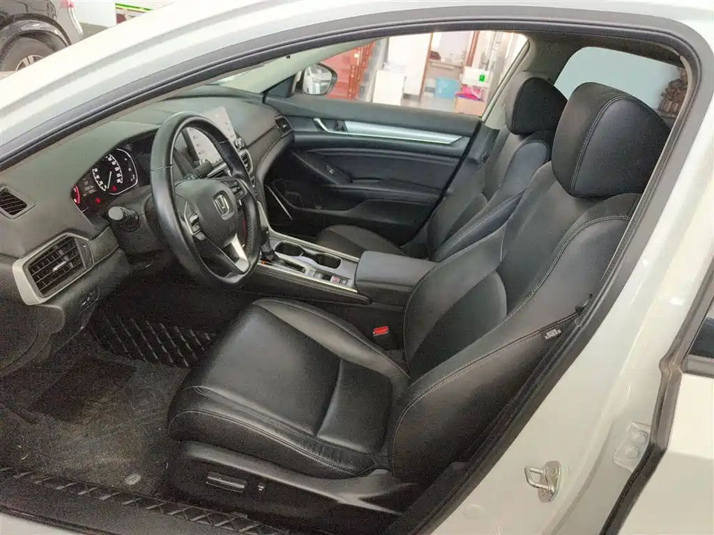 Honda Accord 2021 — фото 15