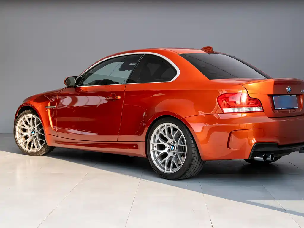 BMW 1 Series M 2012 — фото 9