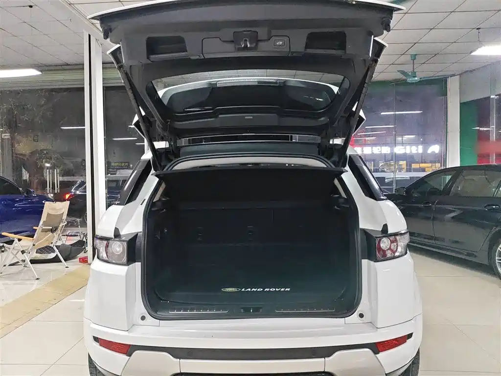 Land Rover Evoque 2016 — фото 9