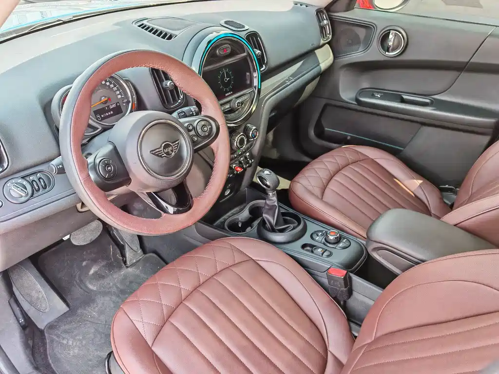 MINI Countryman 2018 — фото 13