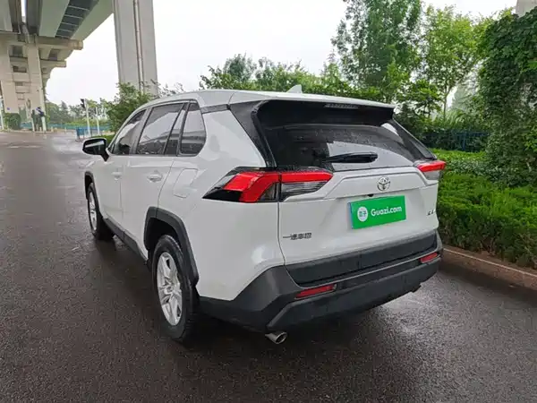 Toyota RAV4 2022