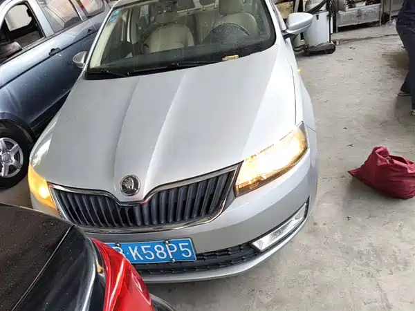 Skoda Rapid 2013